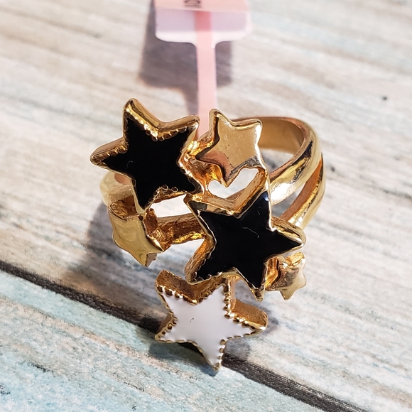 Stars Gold Ring!!!! - Picture 3 of 9